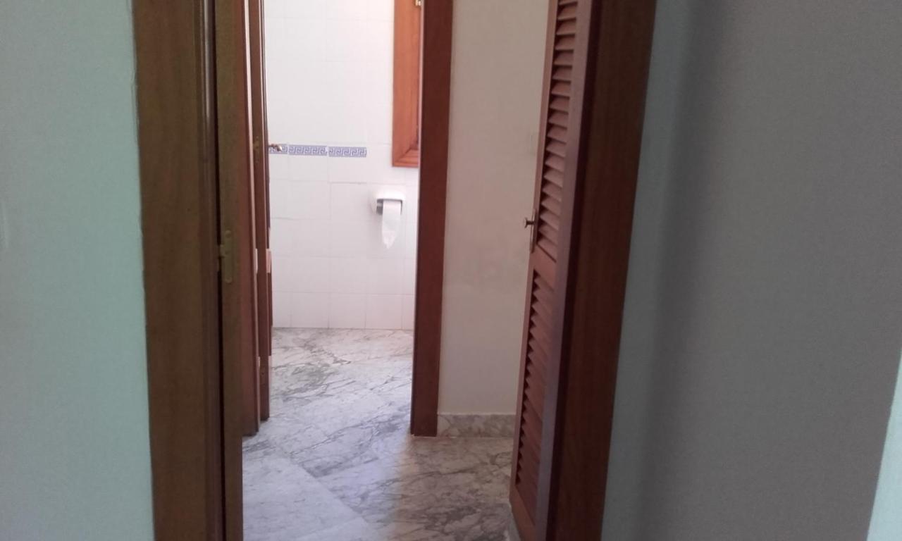 Casa-B- Pequeno Conjunto Adosados Apartment La Caleta-Guardia Luaran gambar